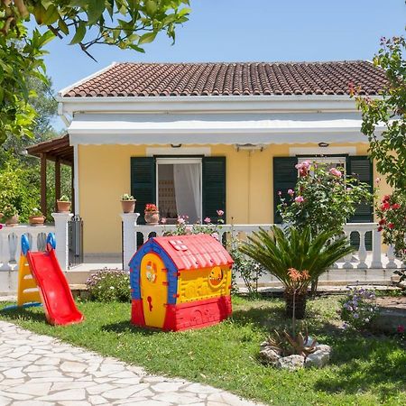 Karia Holiday Home Lefkimi Extérieur photo