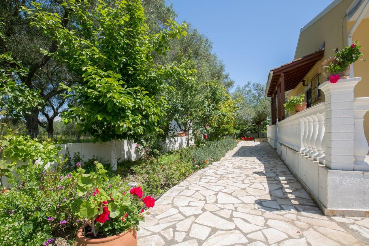 Karia Holiday Home Lefkimi Extérieur photo